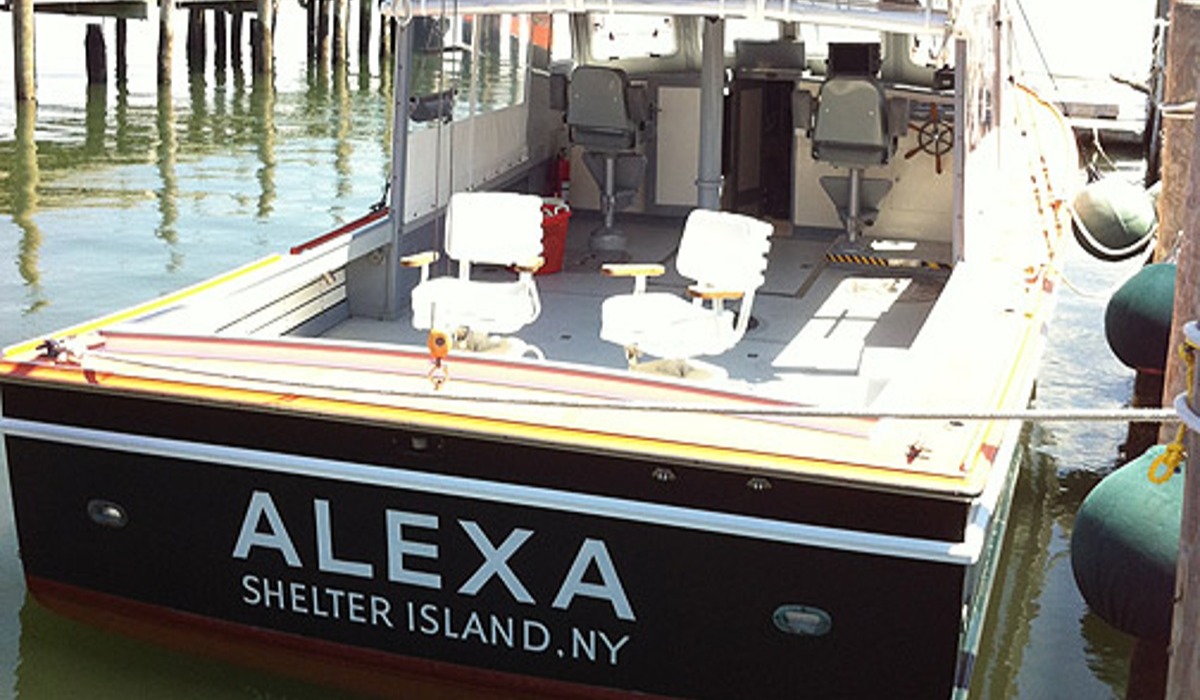 Fishing boat with the name Alexa